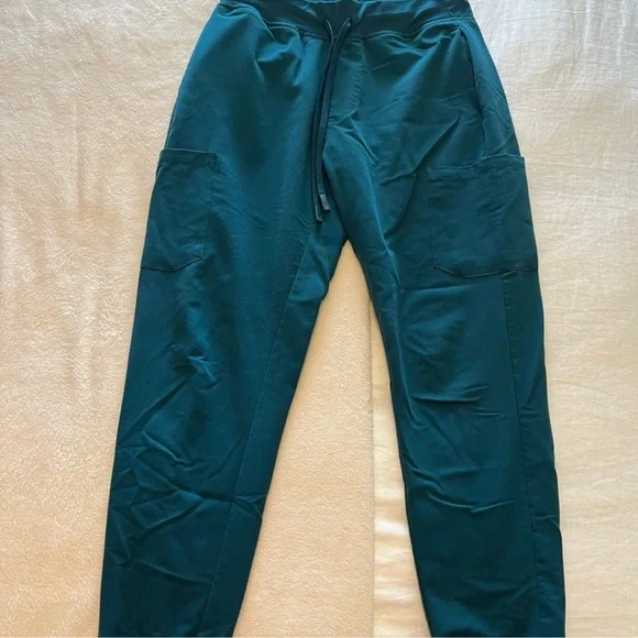 Mandala scrub set - Caribbean Blue - Small - Picture 3 of 3